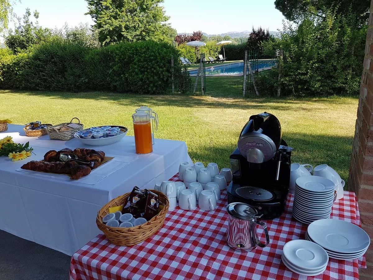 Agriturismo Pian Del Tevere Торджано Екстериор снимка